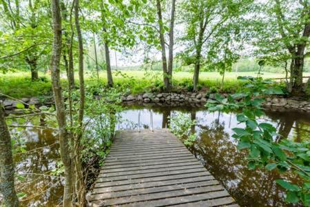Poppelstrand Nuuksio, Pet Friendly Guest Apartment Exterior foto