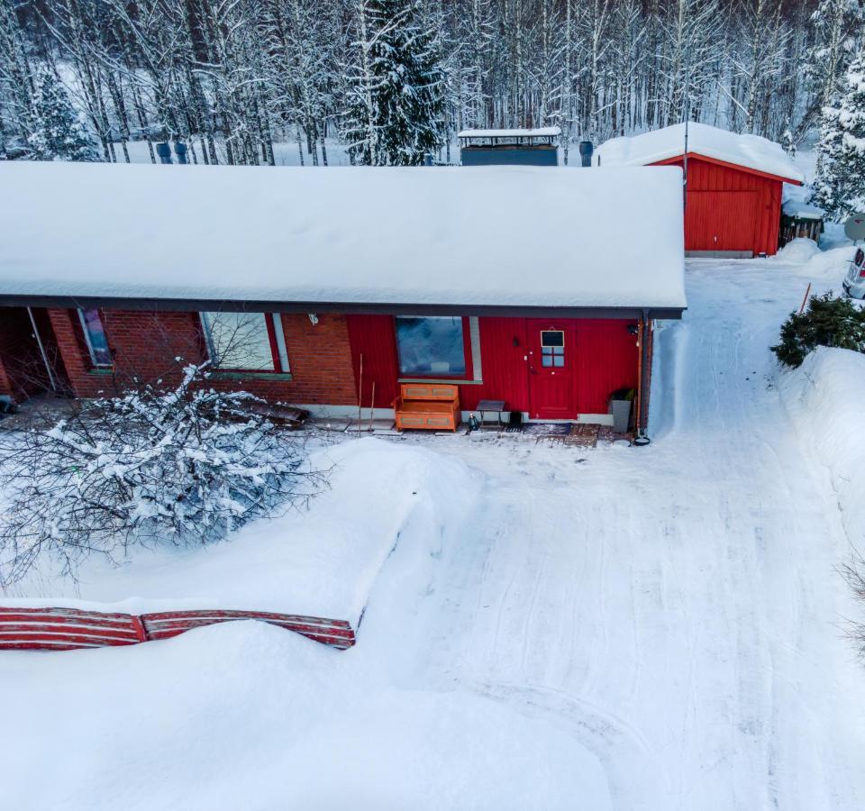 Poppelstrand Nuuksio, Pet Friendly Guest Apartment Exterior foto